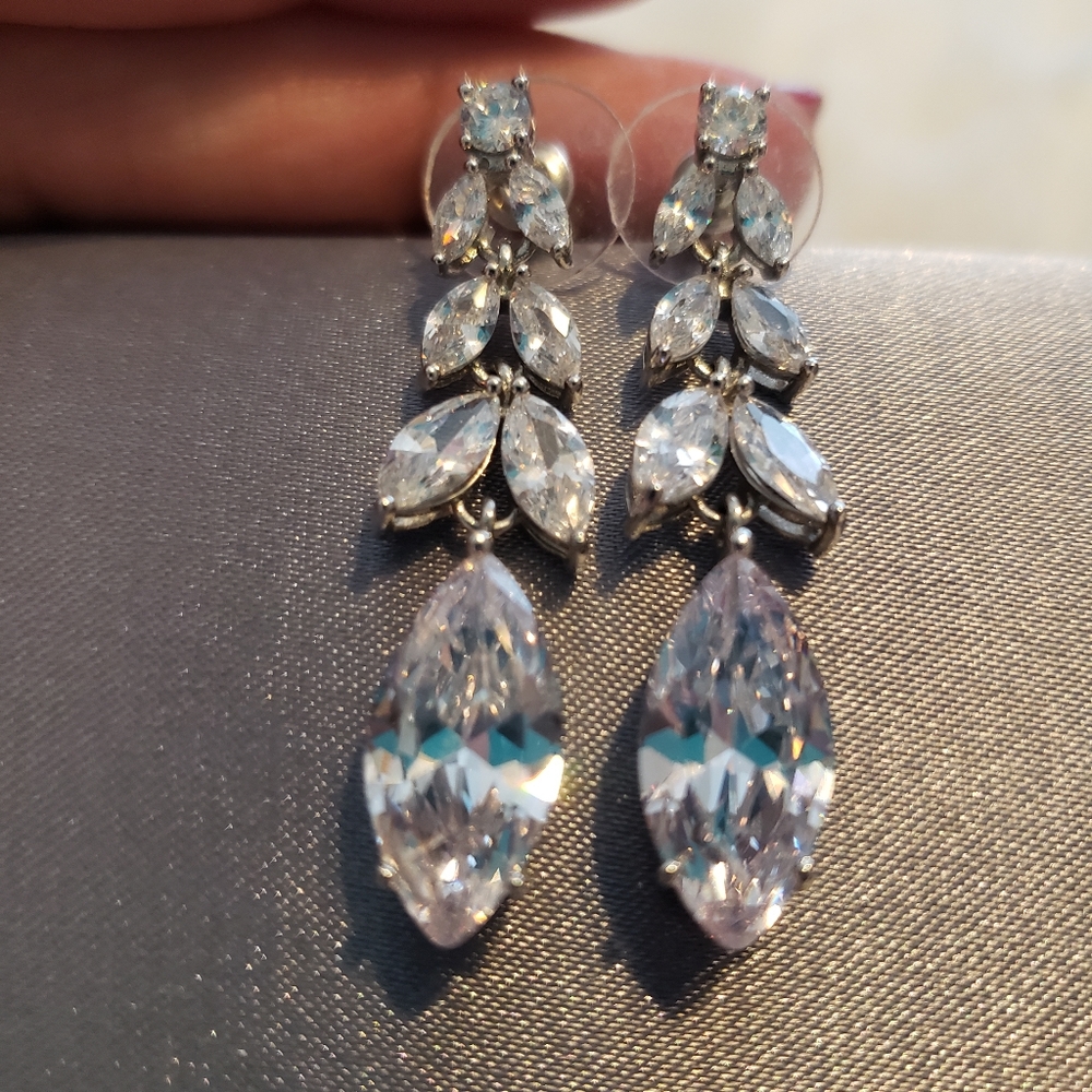 Cubic zirconia drop earrings